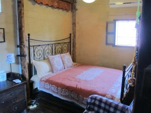 B-bedroom1